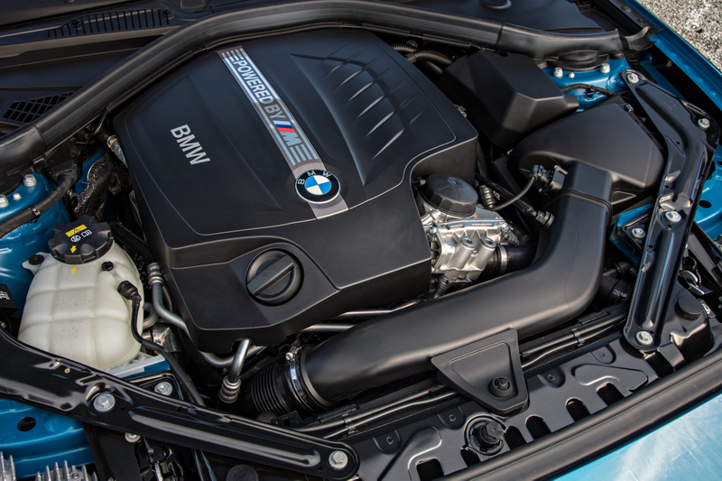 Illustration for article titled The 2016 BMW M2 Is BMW's Middle Finger To Everyone Who Says They Got Soft